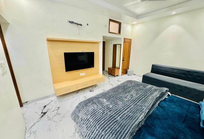 پانسیون Wonderstays