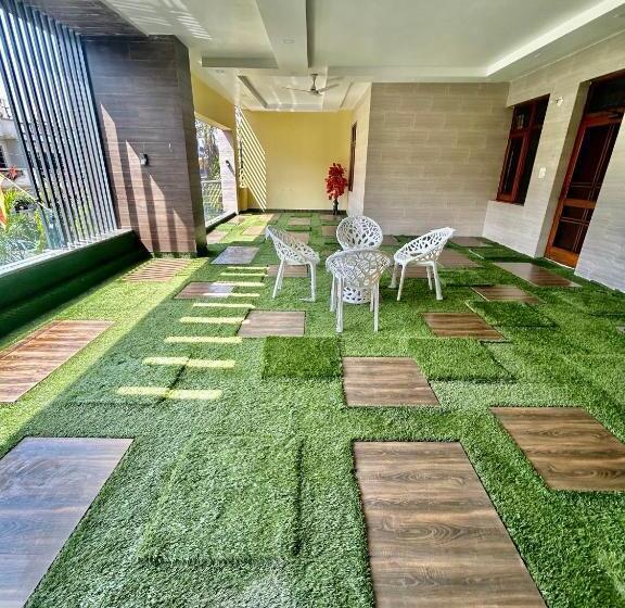 پانسیون Wonderstays