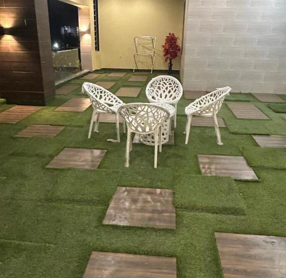 پانسیون Wonderstays