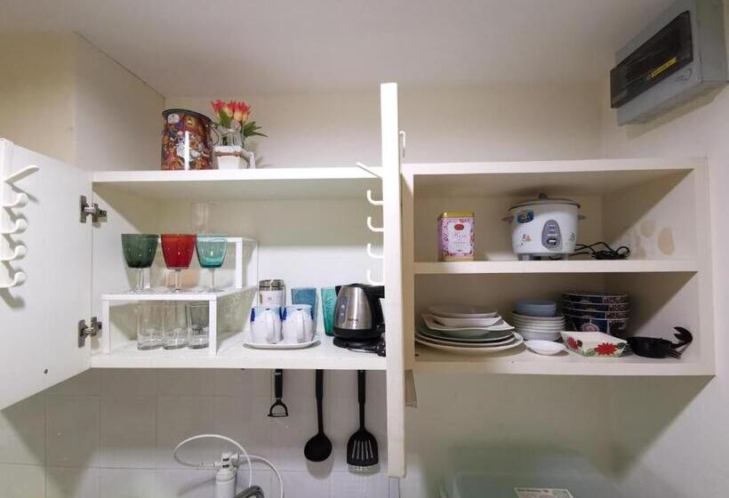 The Beach Bangsaen Condo Sea View Room 327 62 Top Floor Free Netflix