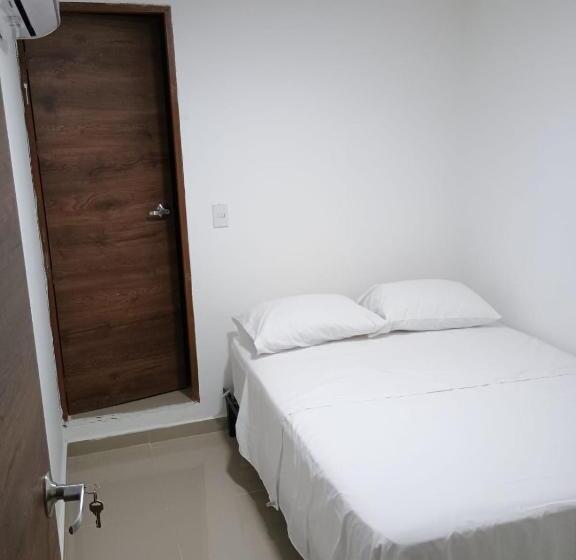 هتل کپسول Di Mar