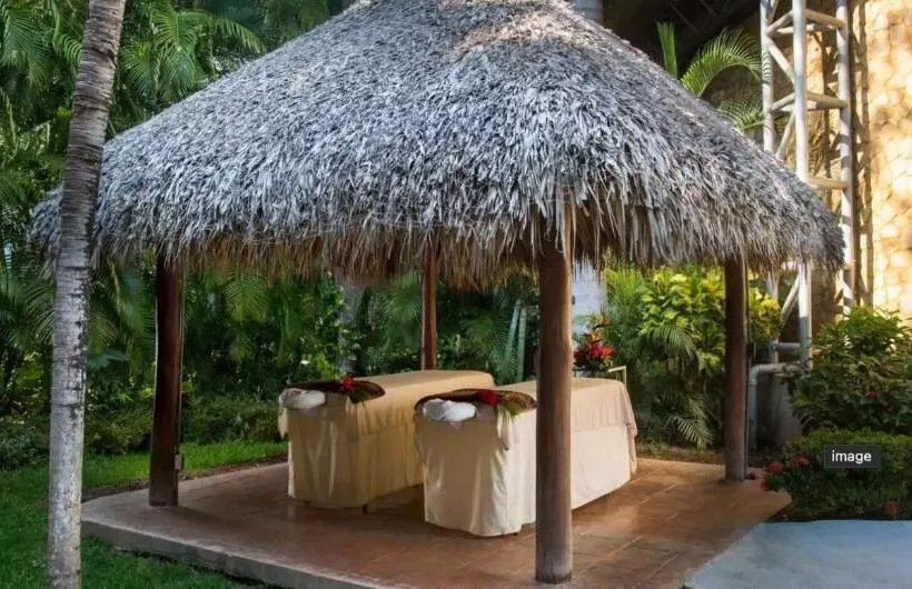 هتل Occidental Tamarindo   Master Suite Duplex   Costa Rica