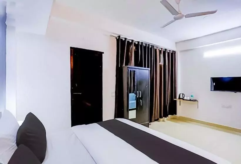 ホテル S In Noida Sec 35 Artharv