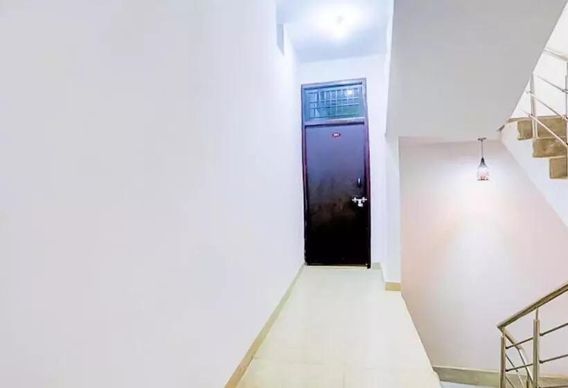 ホテル S In Noida Sec 35 Artharv