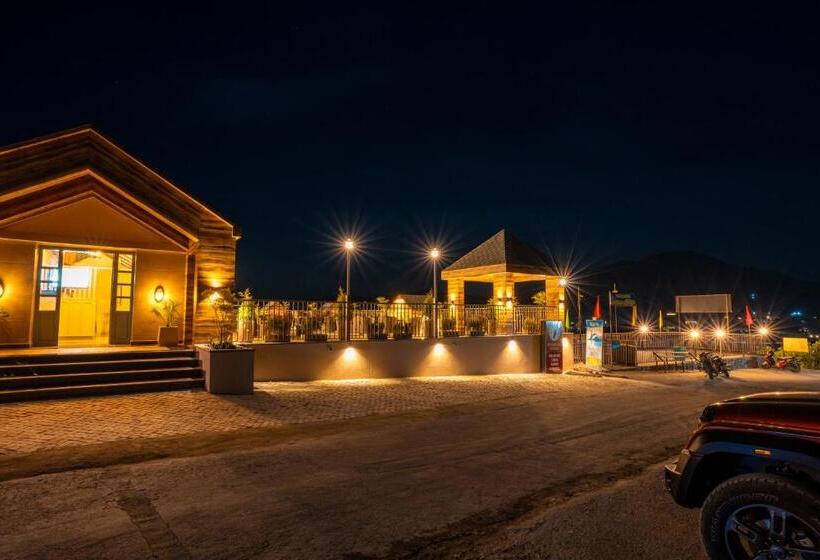 Mountoria Retreat Naukuchiatal By Leisure Hotels Group