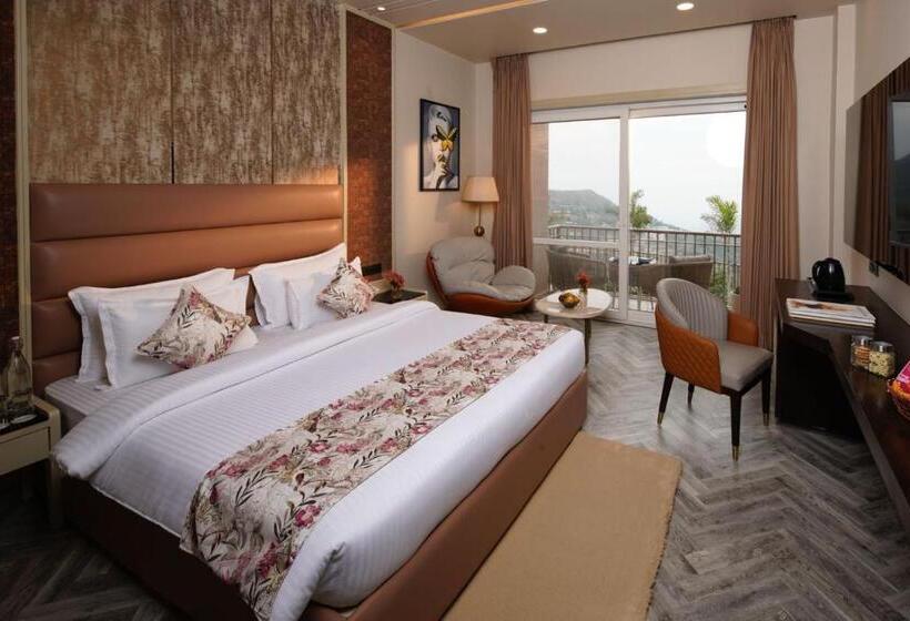 Mountoria Retreat Naukuchiatal By Leisure Hotels Group