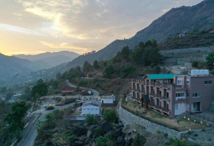 Mountoria Retreat Naukuchiatal By Leisure Hotels Group