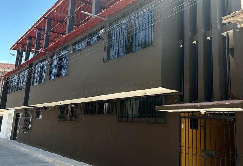 ペンション ñariwalac