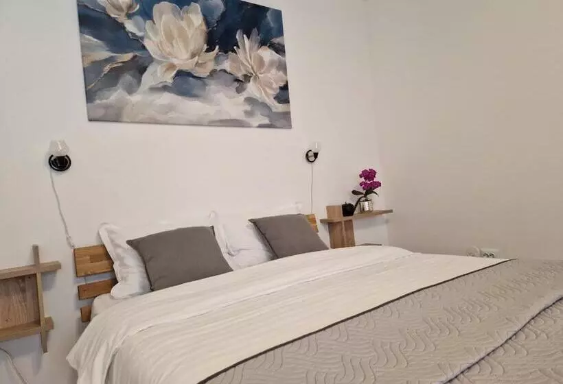 ペンション Casa 7 Sate Apartament