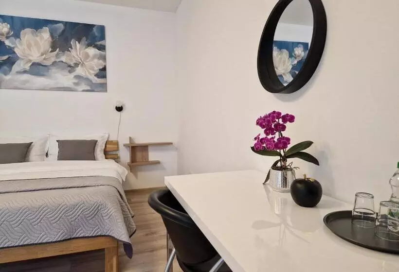 ペンション Casa 7 Sate Apartament