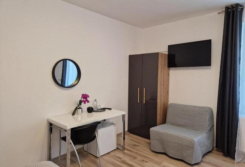بنسيون Casa 7 Sate Apartament
