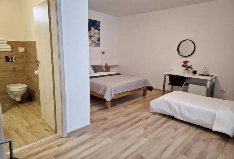 ペンション Casa 7 Sate Apartament