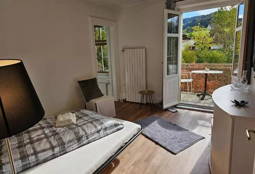 ペンション Gästezimmer Ihr Quartier Erdgeschoss Zimmer 2