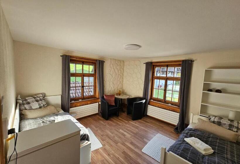 بنسيون Gästezimmer Ihr Quartier Erdgeschoss Zimmer 2