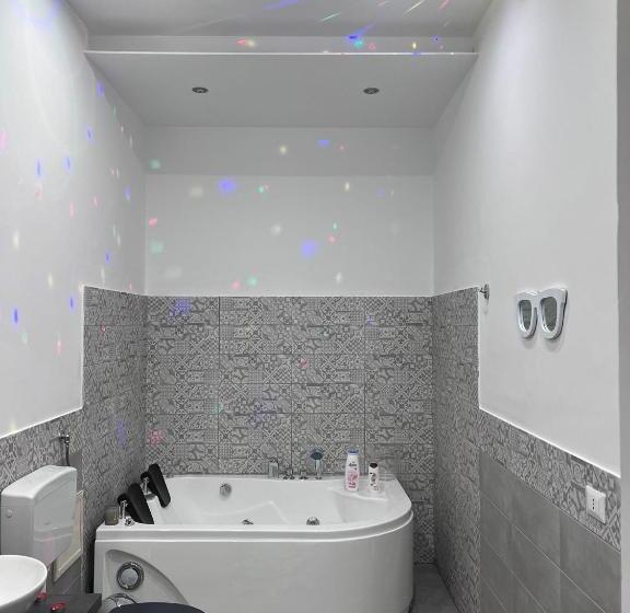 پانسیون La Casa Di Bella Camera Con Vasca Idromassaggio