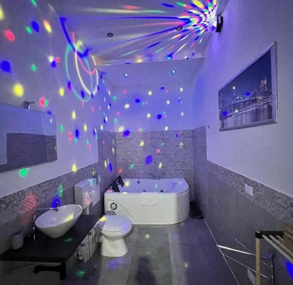 پانسیون La Casa Di Bella Camera Con Vasca Idromassaggio