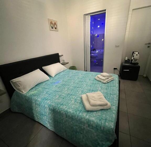 پانسیون La Casa Di Bella Camera Con Vasca Idromassaggio