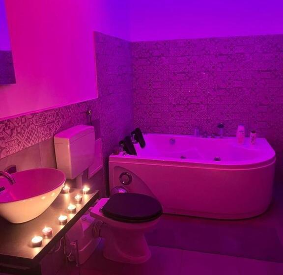 پانسیون La Casa Di Bella Camera Con Vasca Idromassaggio