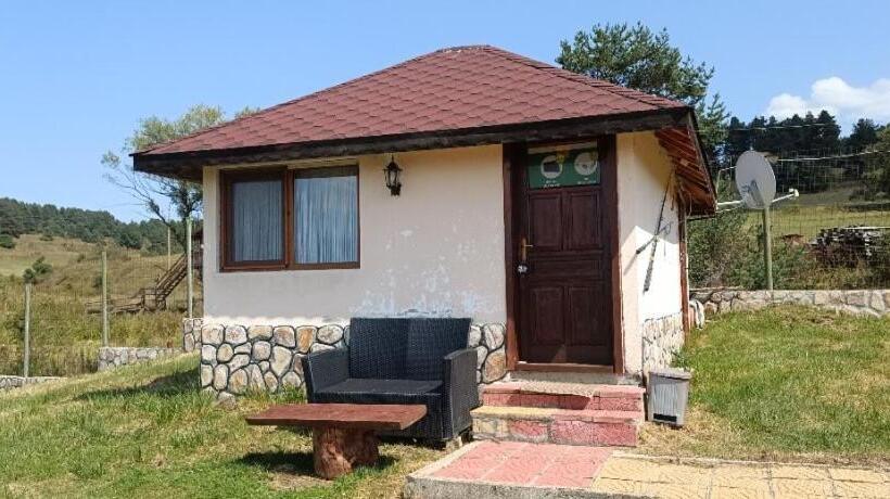 Pension (Hôtel basse catégorie) къщи за гости