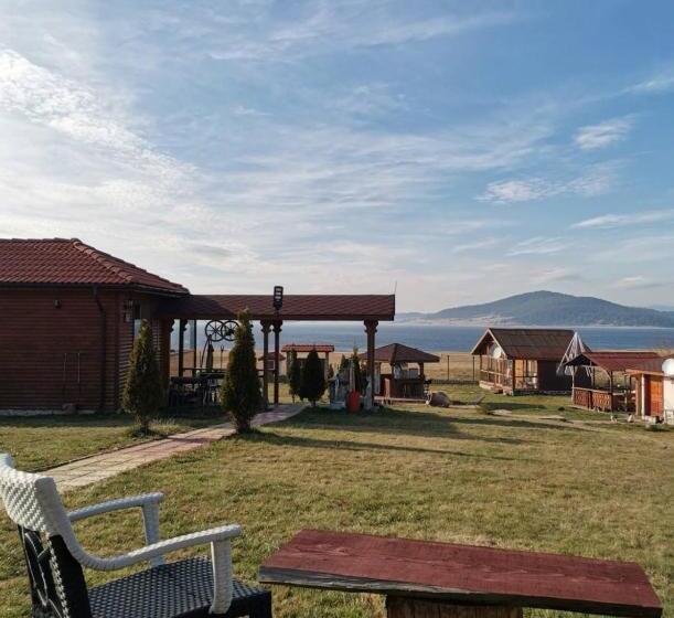 Pension (Hôtel basse catégorie) къщи за гости