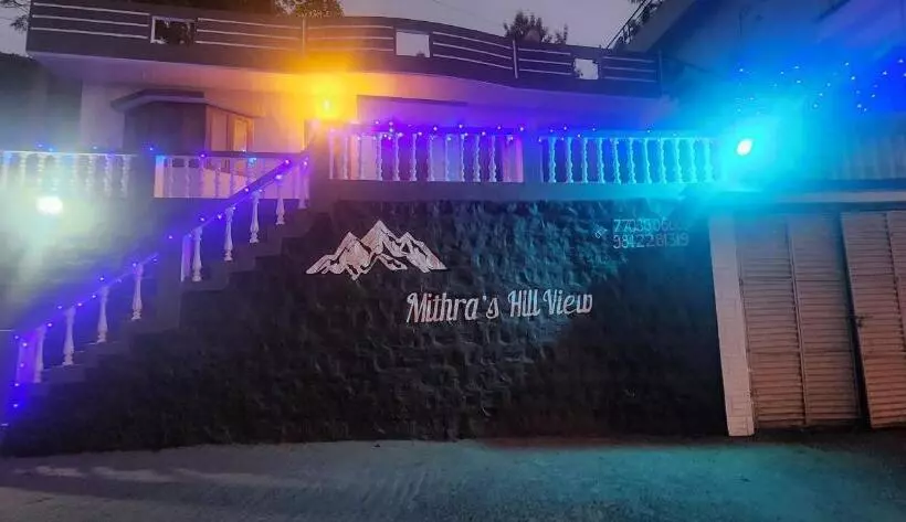 ペンション Mithra S Hill View