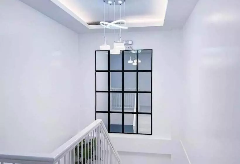 ペンション Moonlight House Tagaytay