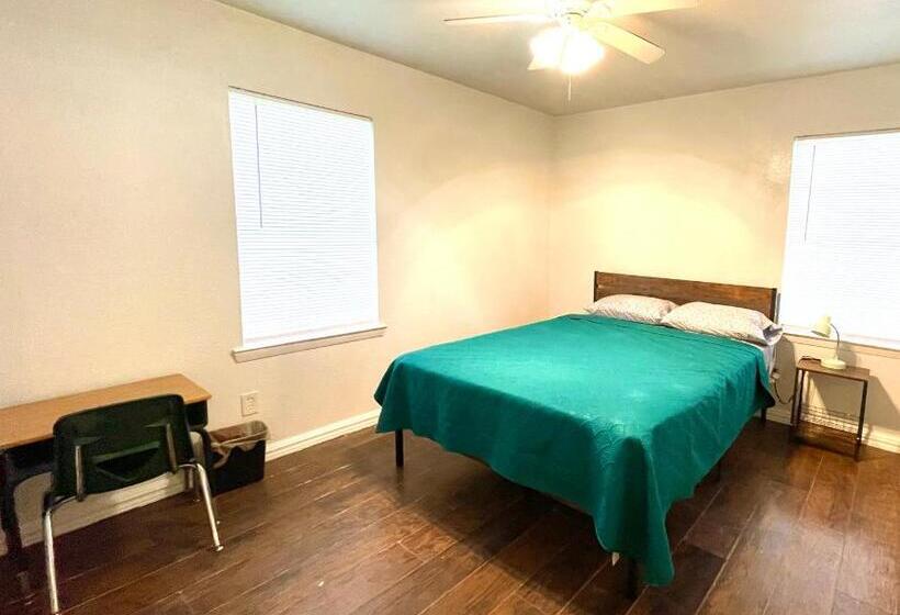 膳宿费 Room Near Downtown Dallas4