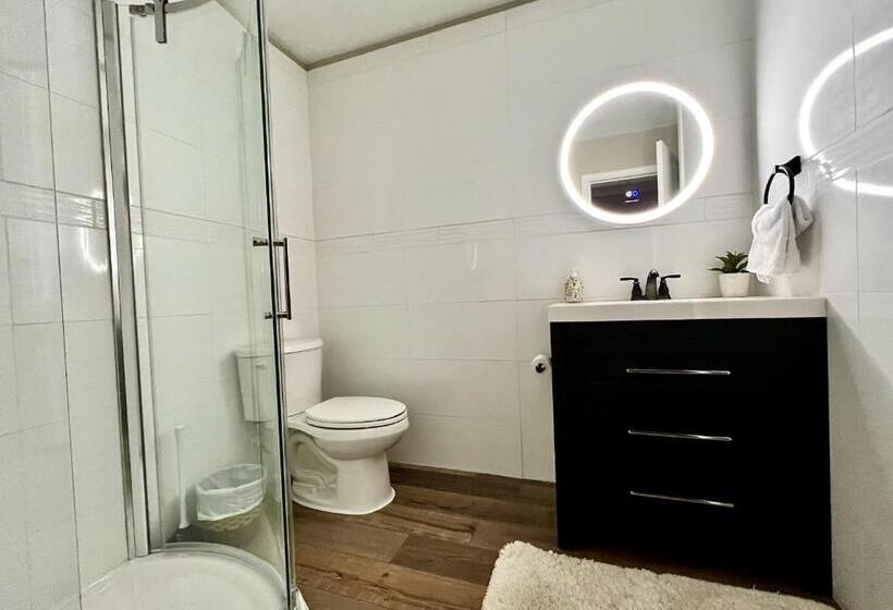 Pensionat Yellow Door Suite