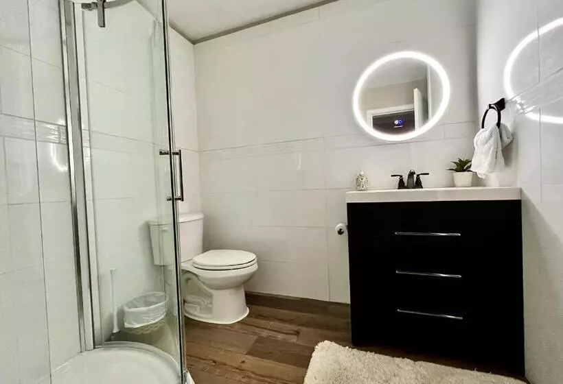 Majatalo Yellow Door Suite