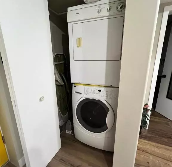 Majatalo Yellow Door Suite