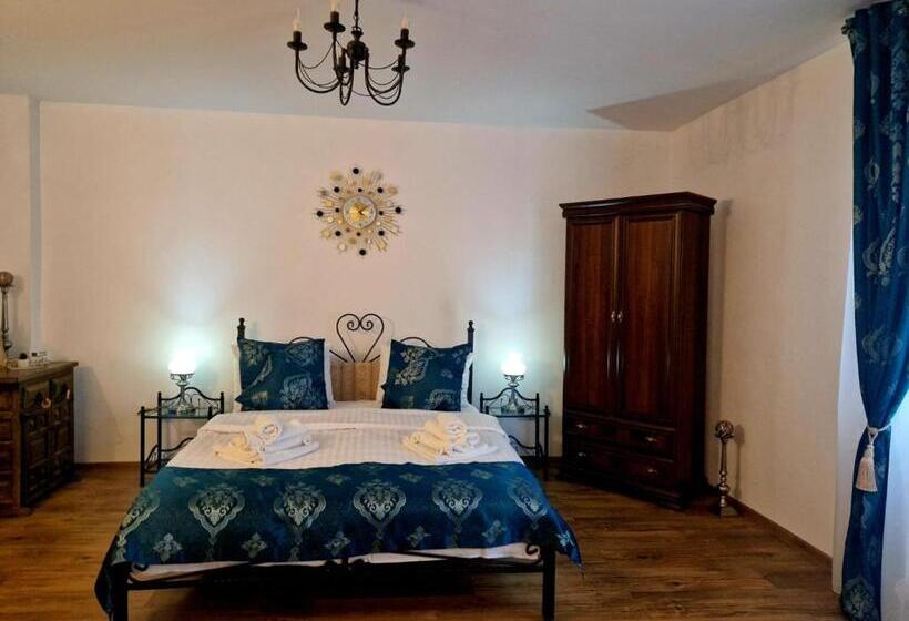 تختخواب و صبحانه Casa Croitorului