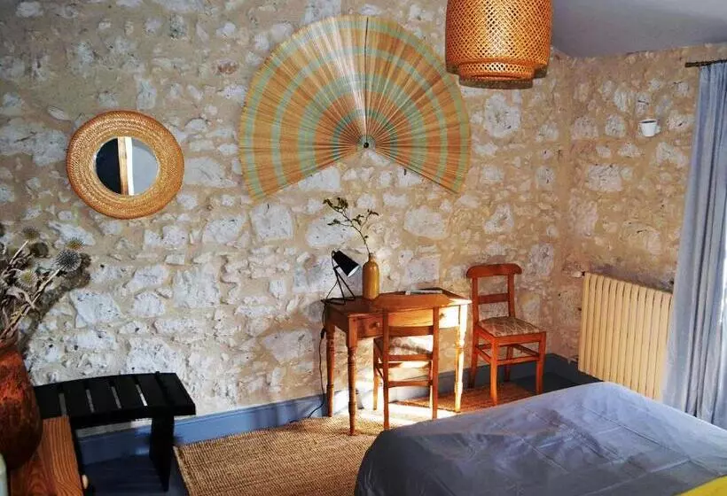 ベッドアンドブレックファースト La Chambre Des Marronniers