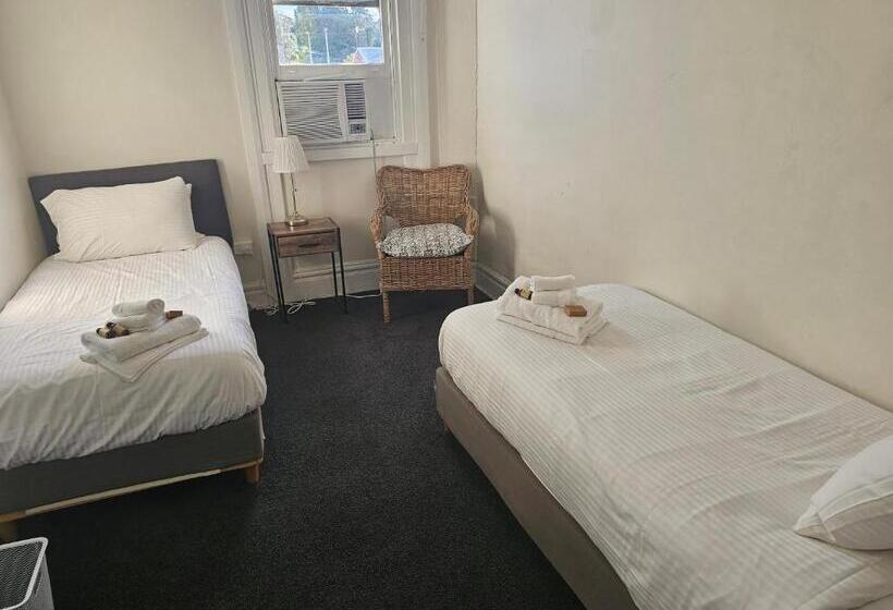 Clubhouse Hotel Yass