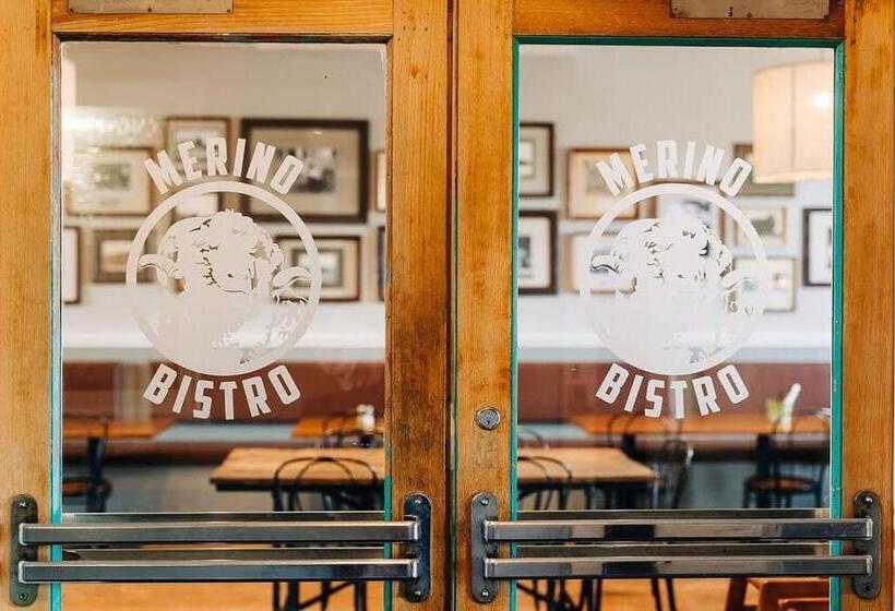 Clubhouse Hotel Yass