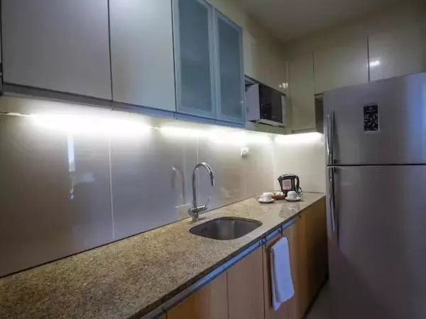 Mactan Newtown Condo With Free Airport Pickup