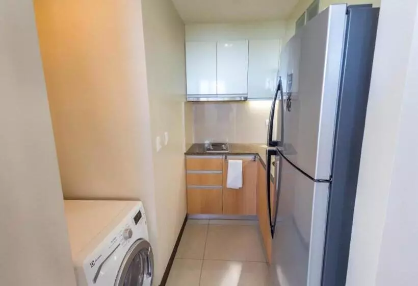 Mactan Newtown Condo With Free Airport Pickup