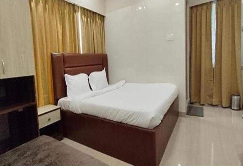 Fabhotel The Luxurie International