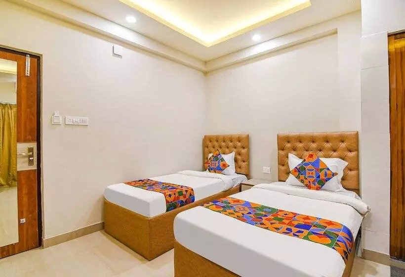Fabhotel The Luxurie International