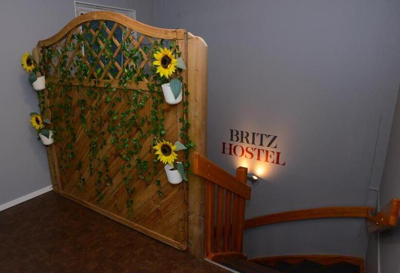 هتل Britz Hostel