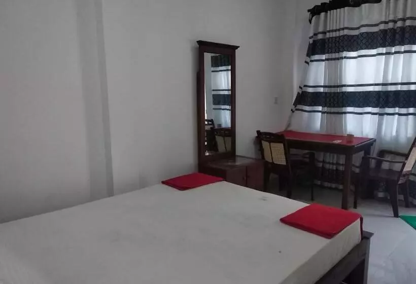 ホテル Happy Guest House