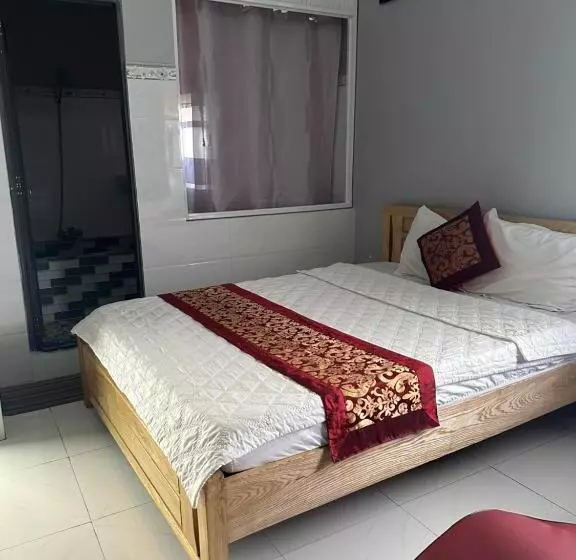 هتل Khách Sạn Nguyễn Long