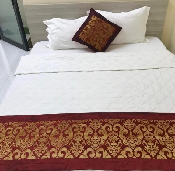 هتل Khách Sạn Nguyễn Long