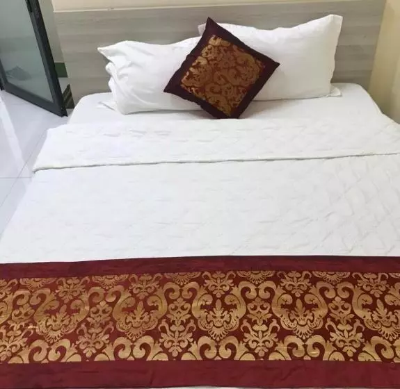 هتل Khách Sạn Nguyễn Long