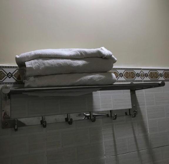 هتل Khách Sạn Nguyễn Long