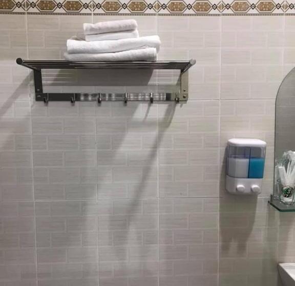 هتل Khách Sạn Nguyễn Long