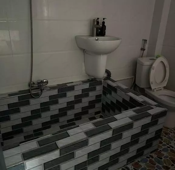 هتل Khách Sạn Nguyễn Long