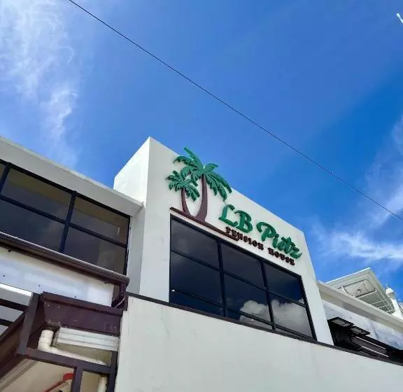 Hotelli Lb Pietz Pension House