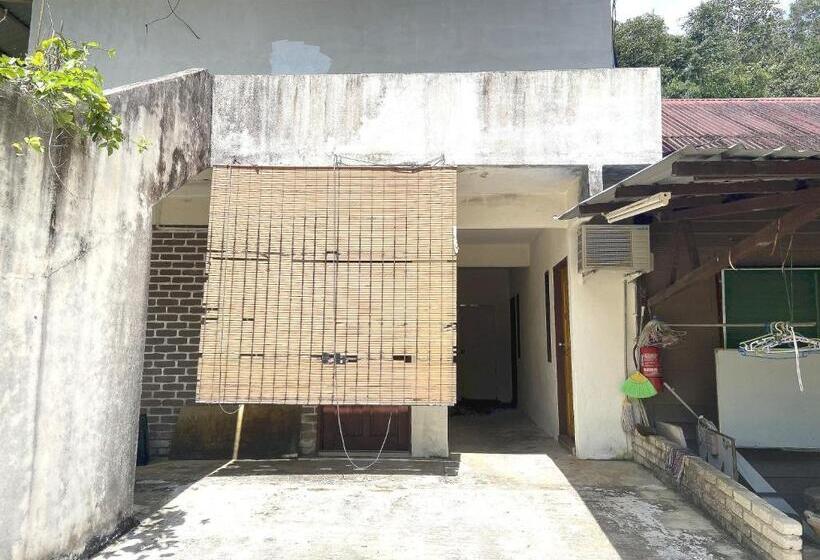 בית מלון כפרי Oyo 90971 Pollock Homestay