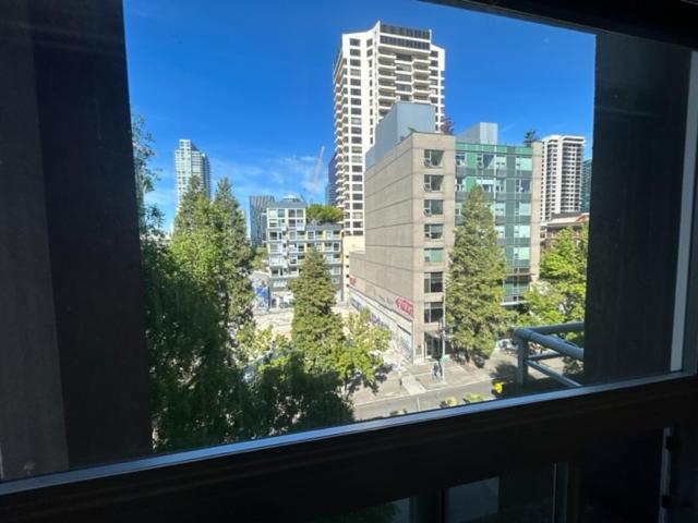 هتل Quest Travels