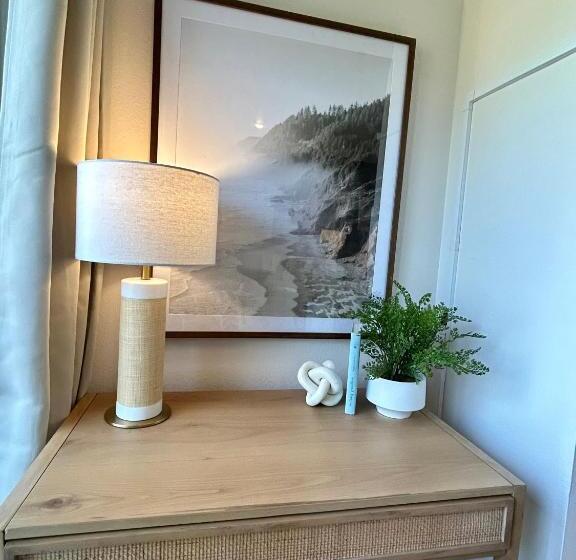 هتل Quest Travels